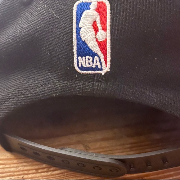 Cleveland Cavaliers 2017 NBA Finals Men’s Adidas Structured Adjustable Hat - Picture 4 of 5